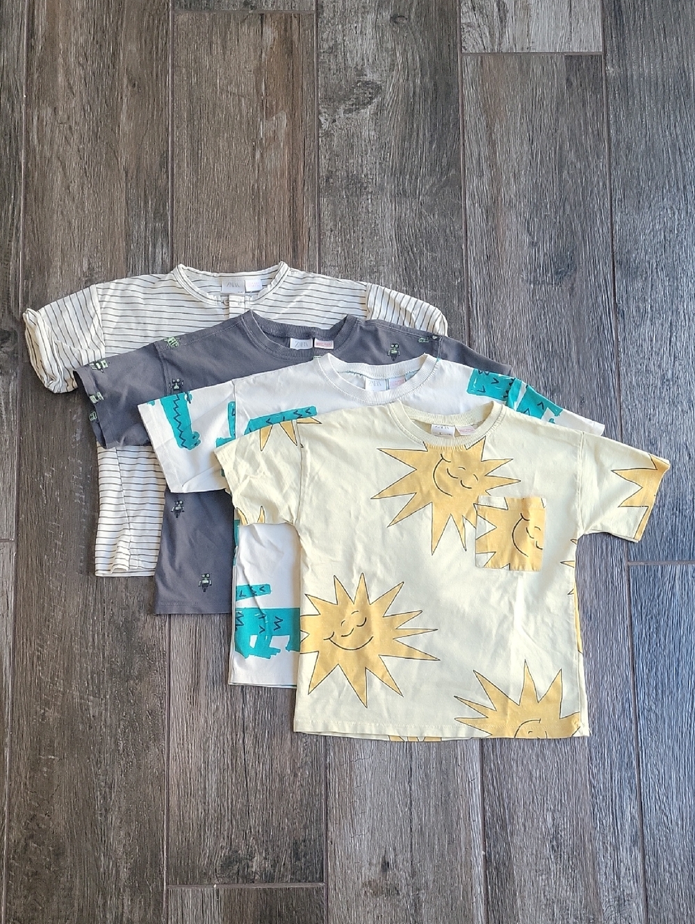 Bundle of ZARA kids Tshirts Size 6